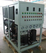 30 KW 10 HP Water Cooled Water Chiller Heater Untuk Pemanasan Dan Pendinginan (5-100 C Adjustable)